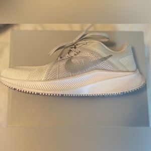 Nike Quest Running Shoes